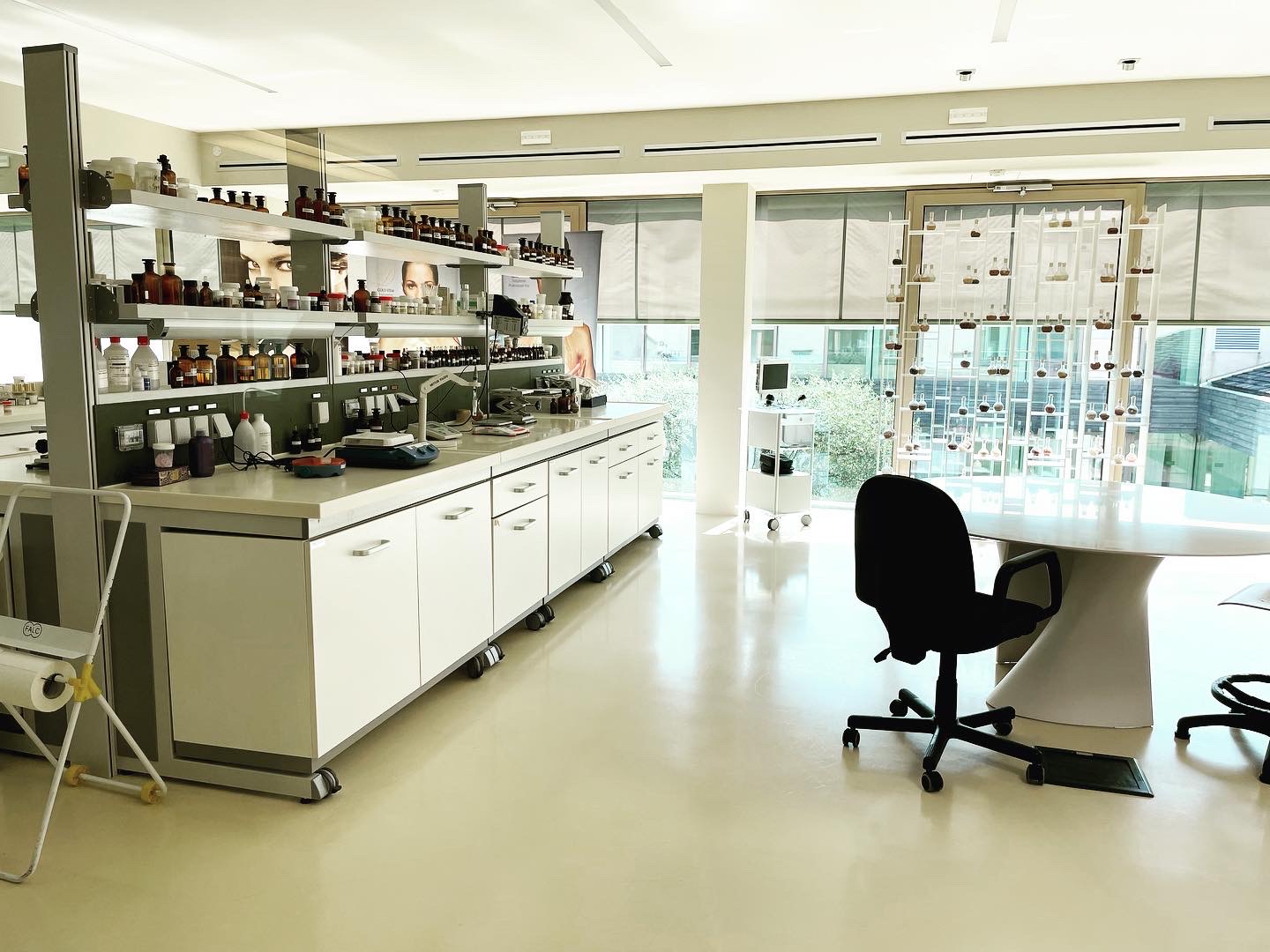 Vue du laboratoire Vagheggi photographié pendant la visite en Italie